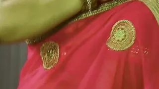 Desi Wearing Saree Very Very Hoooot