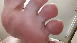 Toe teasing and a little pussy play