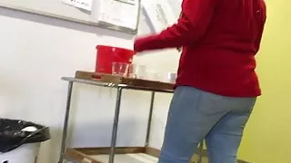 Thick mature woman at work