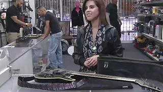 Pawnstar meets a rockstar - XXX Pawn