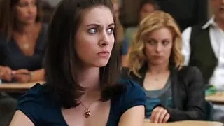 Alison Brie - Community s01e04 - e05