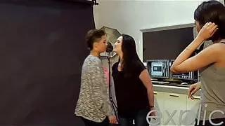 2 arabic lesbians. Fisting and squirting