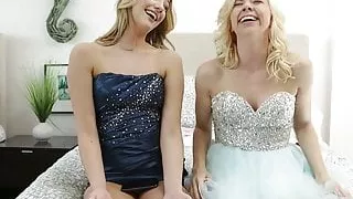 Lesbensex, Unterwäsche, Schwester, Kleine Titten, Jugendliche (18+), Jung