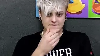 Sexy horny twink Jason Valencia loves hosting a live show