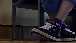 Public shoeplay in Vans sneakers Full