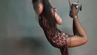 Yaner extreme hogtie-hang challenge