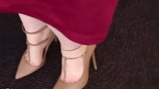 nude stapy heels