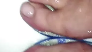 Cum on oiled wet feets
