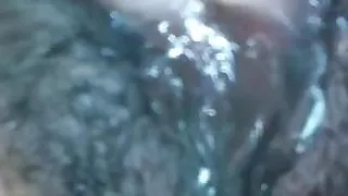 la chat de ma  beurette elle aime ce caresser