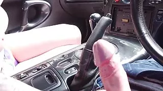 Busty slut Harmony Reigns wants to fuck in the open field