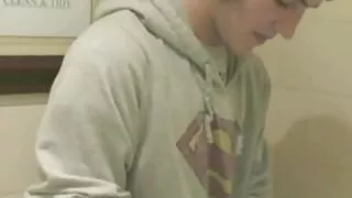 Twink Amateur Luke Jarred Jacks Off