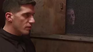 Hunk Logan Moore fucks Alex Gustavo in several positions