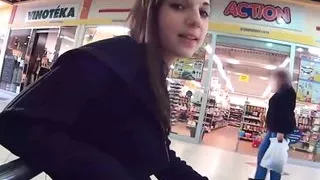 MallCuties Girls cheating their boysfriends for free shoppin