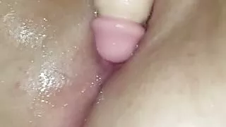 Dirty little squirting babe