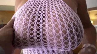 Wifey Slurps Up Cum From Her Creampie