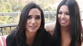 Femdom Cindy Starfall demands oral from babe