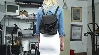 Casting amateur interracial drilled on desk