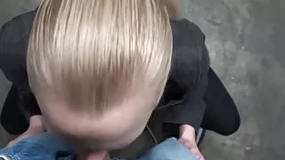 Blowjob in der Tiefgarage