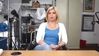 Casting Amateur bläst schwarzen Agenten