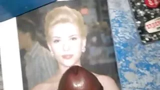 Dick Rub Between Scarlett Milky Buns