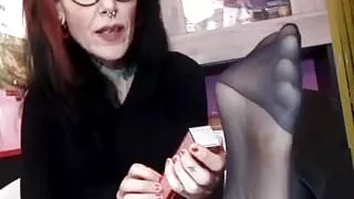 Miss Wagon - Apro il pacco con i regali del mio moneyslave