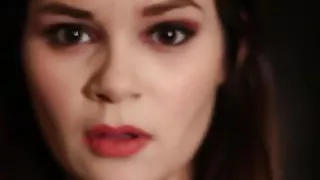 Alix Lynx seduces the hotel delivery girl