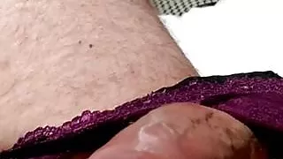 Arsch fingern, harter Schwanz, abspritzen wollen