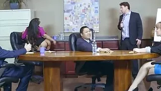 Brunette Babe with Glasses gets a Fat Cock during Work Hours