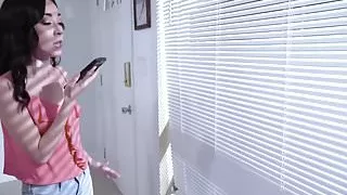 Kiley Jays home untruder bangs her