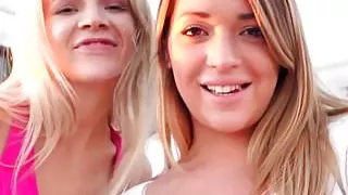 Stunning lesbian babe eats pussy