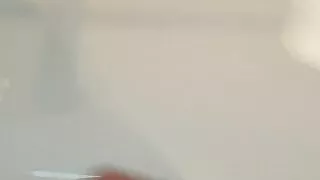 Kurzer Wichs im Badezimmer