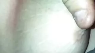 Ich liebe es, mit ihren Titten zu spielen