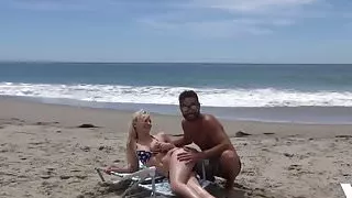 Pornstar babe sucking cock and gets fucked