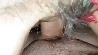 Slip auf die Seite und rein mit dem Schwanz!