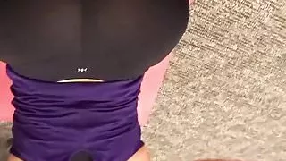 Nice round Asian booty I'll nut all in her