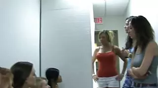 Amateur college lezzies pussylicking in group