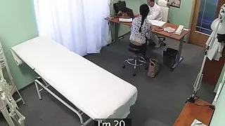 Real amateur patient cocksucking before oral