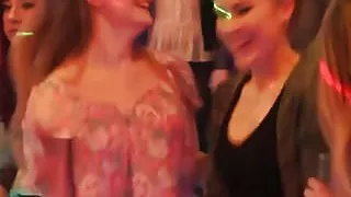 Amateur european babes cockriding in sexparty