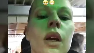 Home D20 - Wanna lick this sweaty body (no porn)