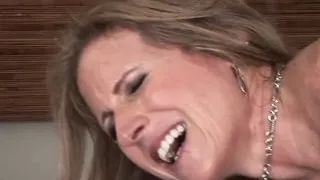 WANKZ- Cougar Jade Jamison Loves Her Warm Facial