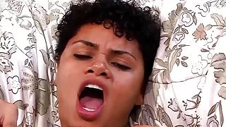 Millie Stone humps that vibrator oh so nicely