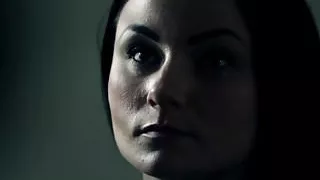 Queening lezdom rubbing suspects pussy