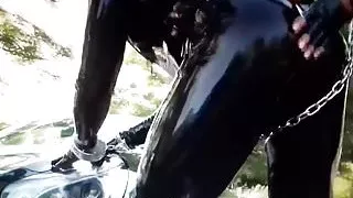 umm larbin aime le latex