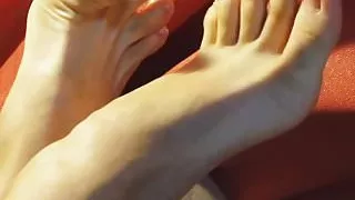 Shoot your load on my feet! Now!