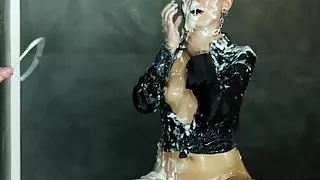 Bukkake spex babe pussyrubbing at gloryhole