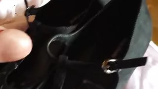 Die geilen Pumps von Stiefel Sandy voll gespritzt