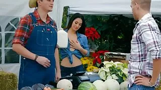 Brazzers - Real Wife Stories -  The Farmers Wife scene starr
