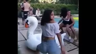 Chloe Bennet twerking 2