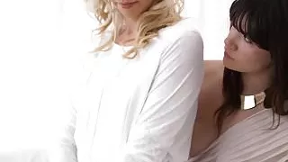 Mormongirlz - Nervous girl tries another woman