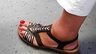 granny sexy long toes feet and rednails